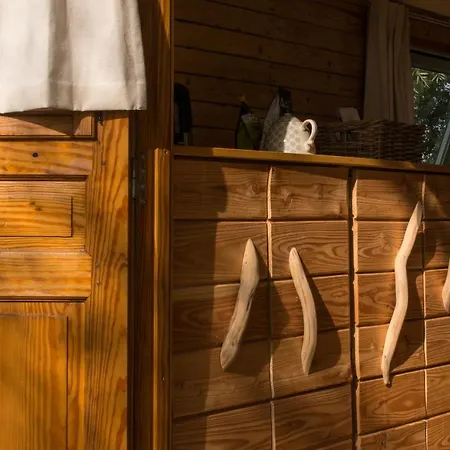 Les Insolites De La Ferme De Froidefontaine Parque de Campismo Havelange