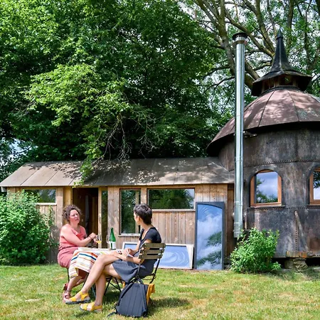 Κάμπινγκ Les Insolites De La Ferme De Froidefontaine Havelange