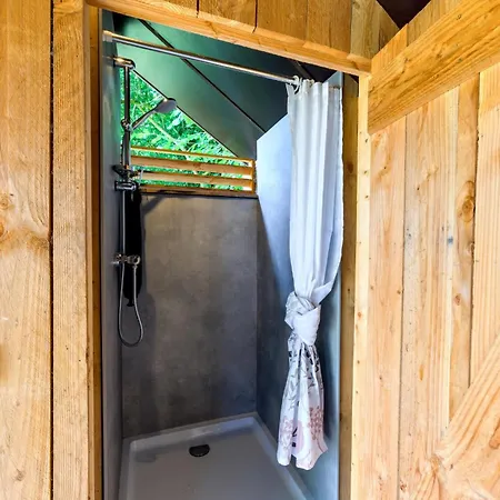 Les Insolites De La Ferme De Froidefontaine Camping