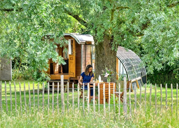 La Roulotte De La Ferme De Froidefontaine *
